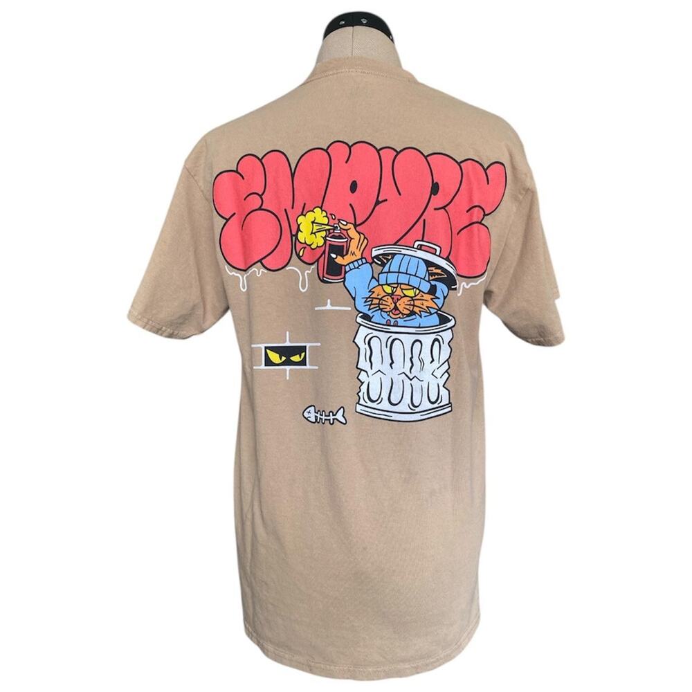 Empyre tan and red spray paint graphic tee in size medium